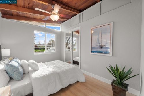 2248 Huron Dr, Concord CA  94519-2033 exterior