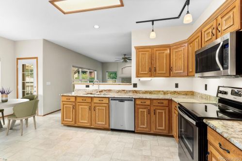 15524 Quincy Pl, Aurora CO 80015-4421 exterior