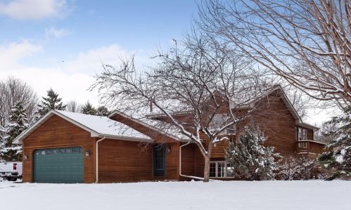 112 Ridge Rd, Mayer, MN 55360-9521