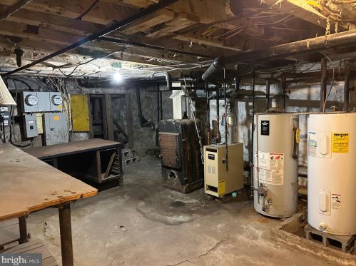 1839 4 St, Philadelphia PA 19122-2202 exterior