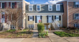 14478 Turin Ln, Centreville, VA 20121-2244