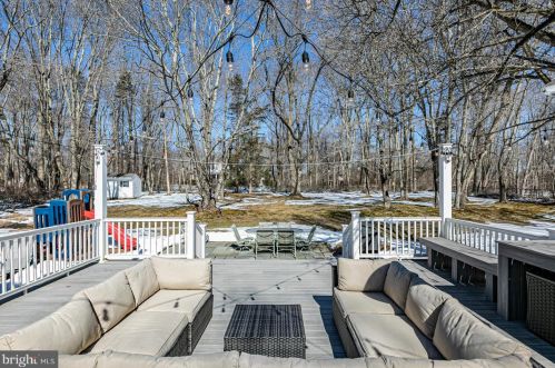 275 Cherry Vly Rd, Princeton NJ  08540-7917 exterior