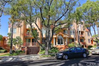 411 Piedmont Ave, Glendale CA  91206-3400 exterior