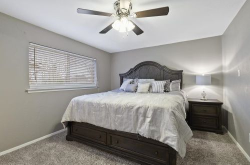 1413 Kingsbridge Dr, Garland TX 75040-3512 exterior