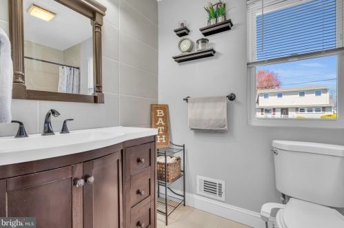 33 Cumberland Ave, Trenton NJ 08618-5413 exterior