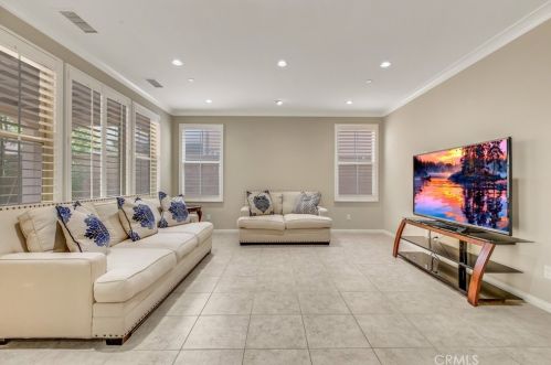 81 Kimbal, Irvine CA  92620 exterior