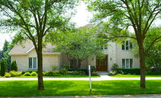 12 Todor Ct, Willowbrook IL  60527-8390 exterior
