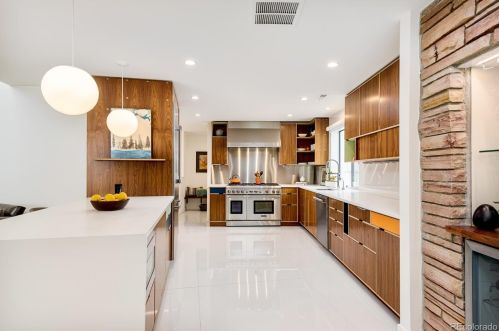 225 Clermont St, Denver CO  80246-1038 exterior
