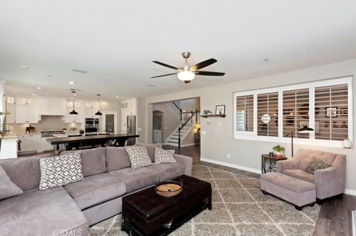 9564 Chandelle Way, Riverside CA  92508-6810 exterior