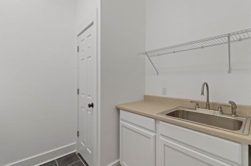 1620 Alston Ave, Fort Worth TX  76104-4512 exterior