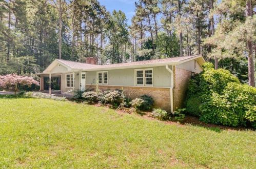 404 Taylor Rd, Suwanee, GA 30024-2724