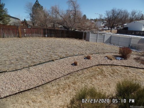 17630 Loyola Dr, Denver CO  80013-3127 exterior