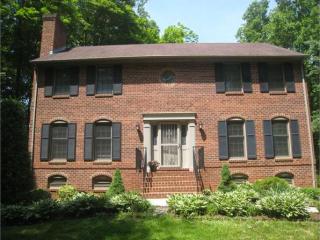 201 Hunters Creek Rd, Forest, VA 24551-2519
