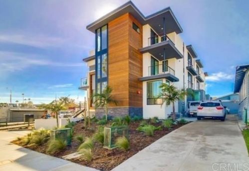 3021 Carleton St, San Diego, CA 92106-2618