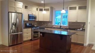 914 Wall Rd, Wall Township NJ  07762-2318 exterior