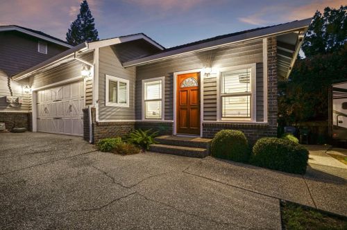 8738 Troy Creek Ln, Citrus Heights, CA 95662-4456