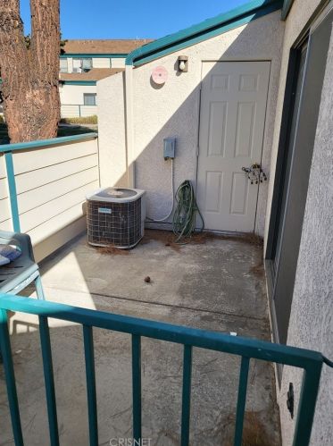 44514 15th St, Lancaster, CA 93535-3403