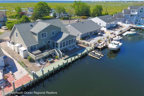 803 Anchor Dr, Lacey, NJ 08731-3007