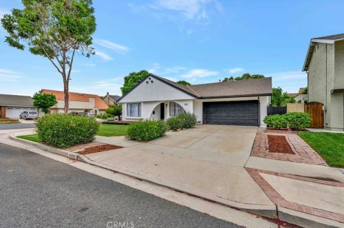 3941 Shasta Ave, Los Alamitos, CA 90720-2252
