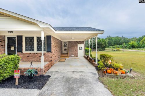 175 Freedom Dr, Lexington, SC 29072-3807