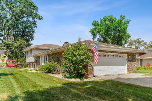 398 Una Ave, Lemont IL  60439-4534 exterior