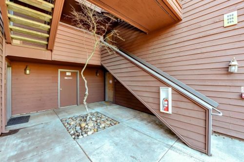894 Catkin Ct, San Jose, CA 95128-4715