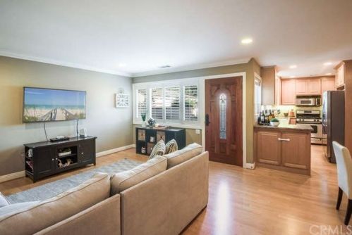 2422 Apple Ave, Torrance, CA 90501-4417