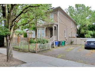 2625 Stark St, Portland OR  97214-3050 exterior