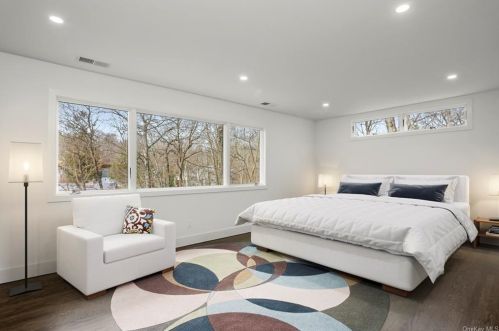 35 Deep Gorge Rd, Greenwich CT  06831-4215 exterior