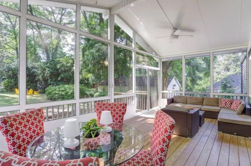2070 Dellwood Dr, Atlanta GA  30309-1243 exterior