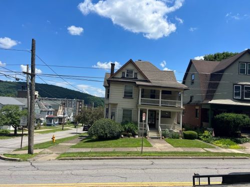 501 15th St, Franklin, PA 16323-1611