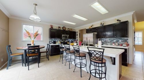 34762 Maplewood Ln, Yucaipa, CA 92399-6838