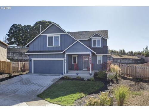 1512 Lincoln St, Lafayette, OR 97127-9257