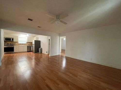 809 Glen Garden Dr, Fort Worth TX  76104-6853 exterior