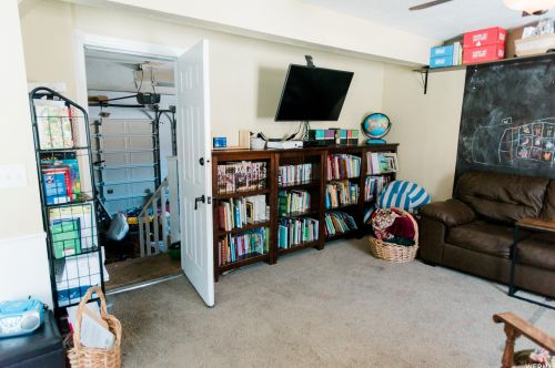 1080 Grandview Dr, Providence UT 84332-9317 exterior