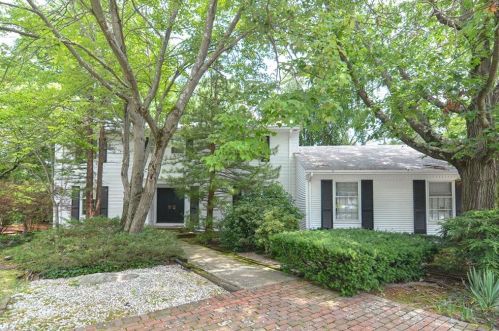 40 Winfield Rd, Providence, RI 02919-5050