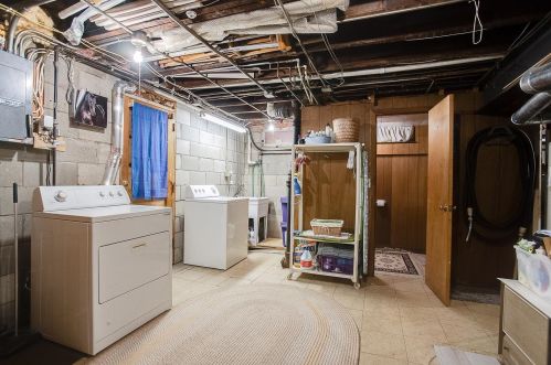 1076 Cook Ave, Saint Paul MN  55106-3323 exterior