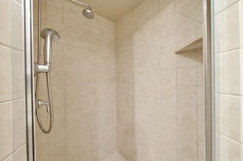 5550 Ventura Canyon Ave, Van Nuys CA  91401-5246 exterior