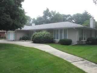 3773 Tall Oaks Rd, Toledo, OH 43614-5017