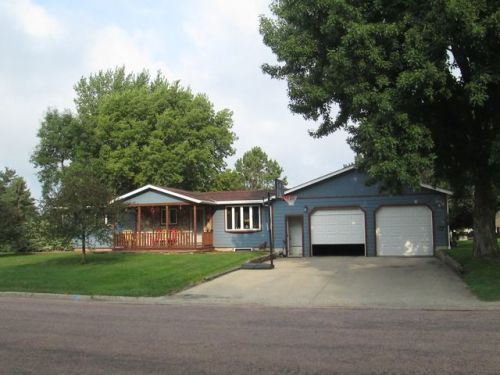 303 Sunset Dr, Alsen SD  57004-1905 exterior