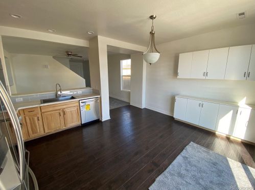 841 Willow Dr, Denver CO  80603-7743 exterior