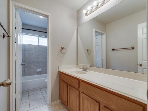 8313 Rolling Rock Dr, Fort Worth TX  76123-1891 exterior