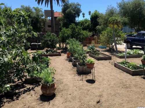 1914 Vassar St, Glendale CA  91204-2926 exterior