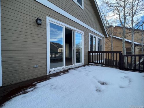 19083 Chenango Cir, Aurora CO 80015-4946 exterior