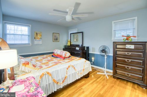 1008 Robroy Dr, Silver Spring MD exterior