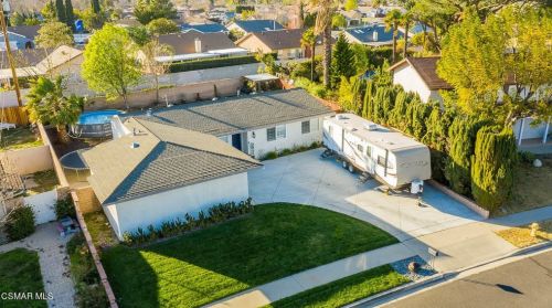 1059 Hagen Ct, Simi Valley, CA 93065-4428