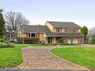 6505 Pinecrest Ct, Annandale, VA 22003-2119