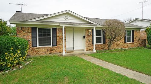 1622 Crest Park Dr, Garland TX  75042-5347 exterior