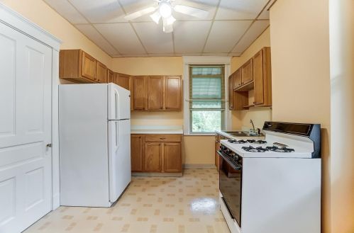 811 Academy Ave, Cincinnati OH  45205-1623 exterior