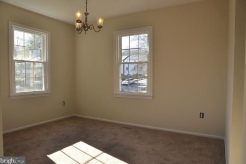 5417 Panola Ct, Springfield VA  22151-1718 exterior